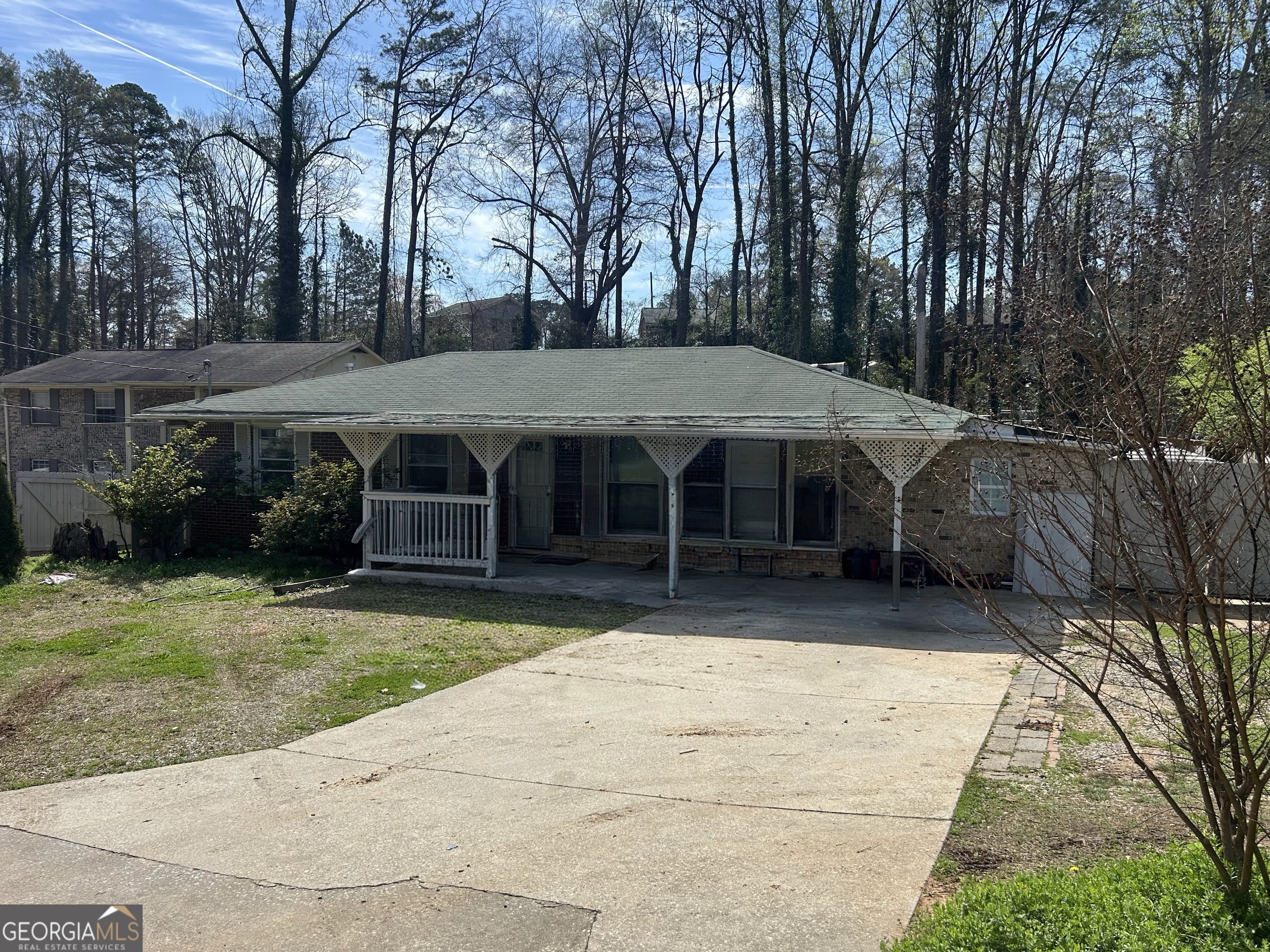 935 Slash Pine Road Property Photo 1
