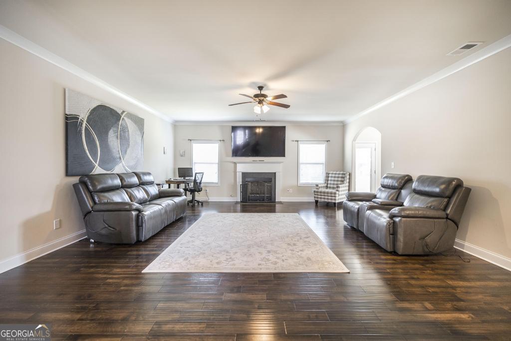 100 Cedar Leaf Trail Property Photo 10