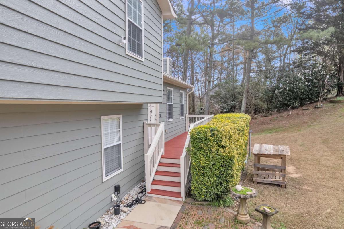 3123 Booths Court Property Photo 2
