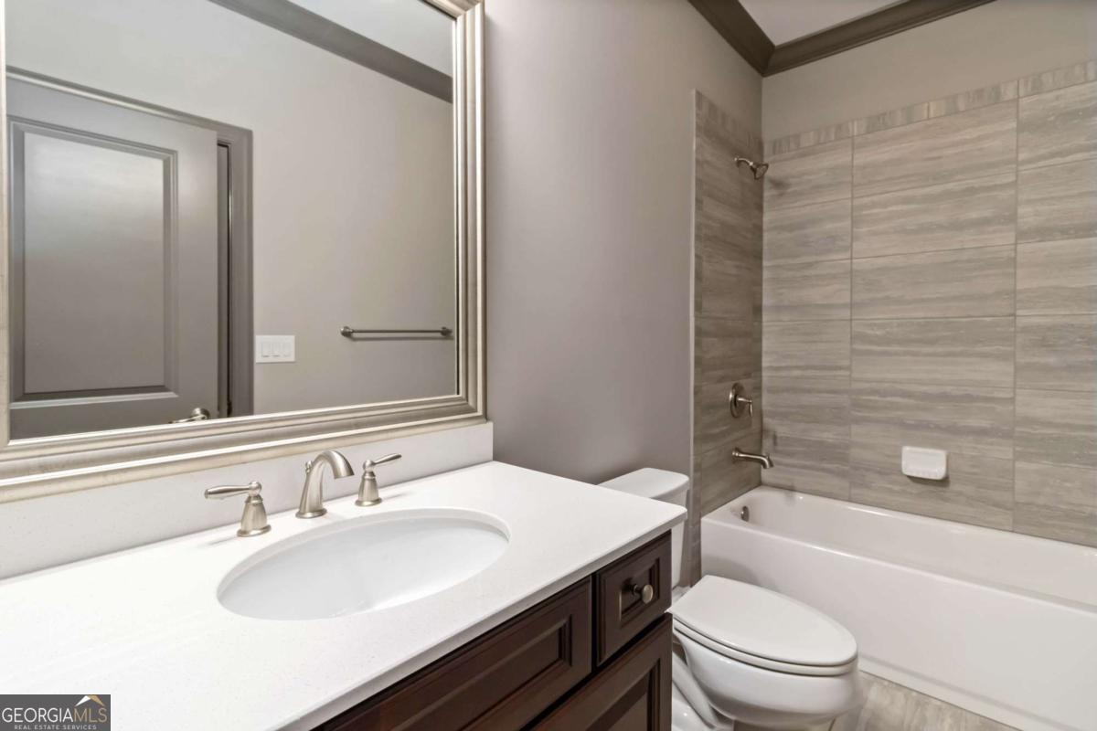 1437 Druid Manor Boulevard Ne Property Photo 8