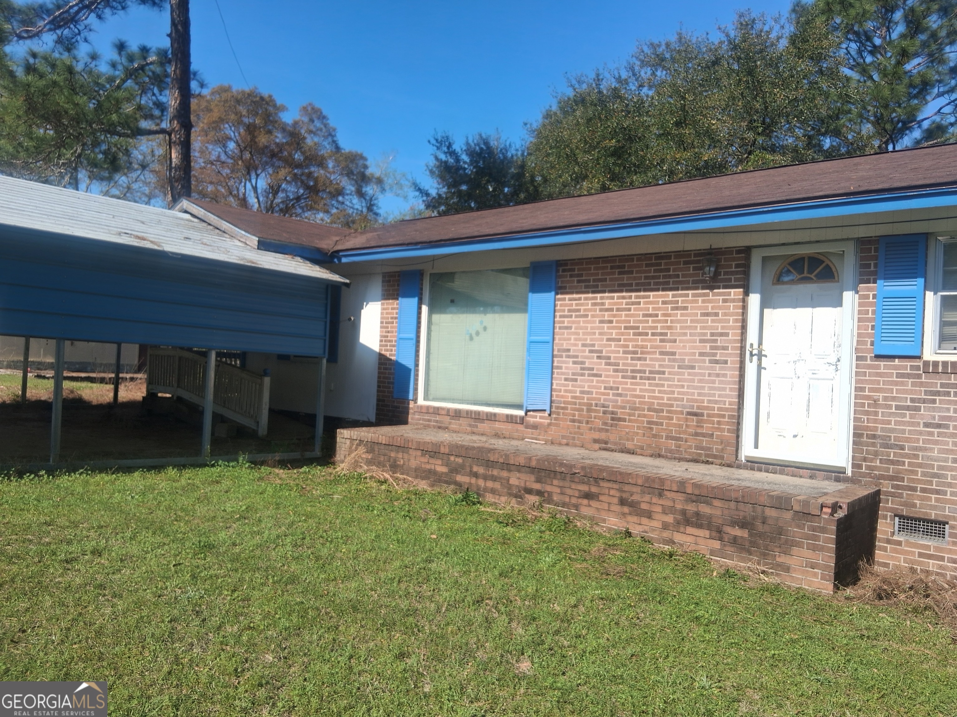 5533 Russell Avenue Property Photo 2