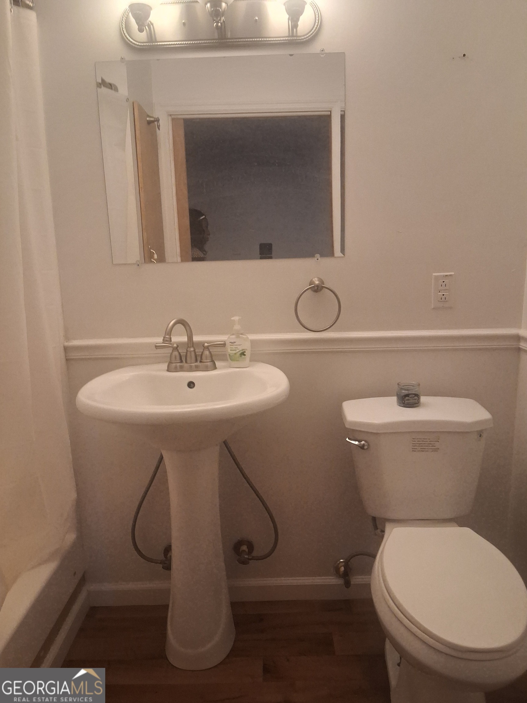 5533 Russell Avenue Property Photo 4