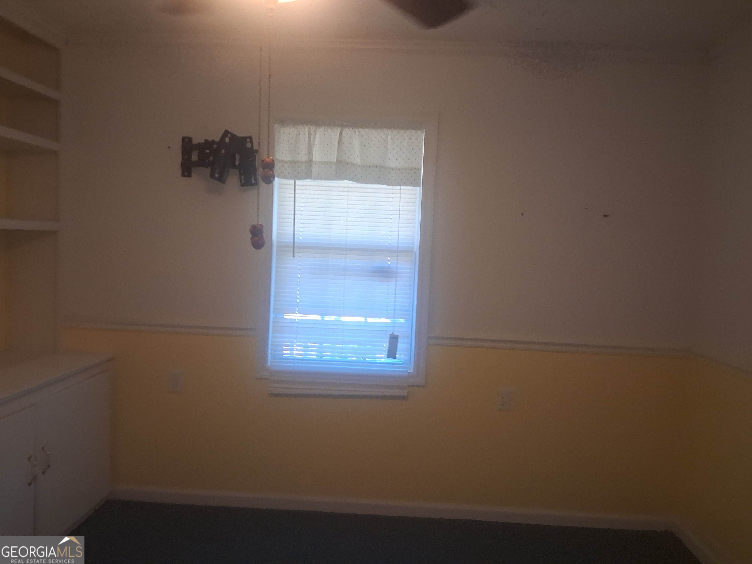 5533 Russell Avenue Property Photo 7