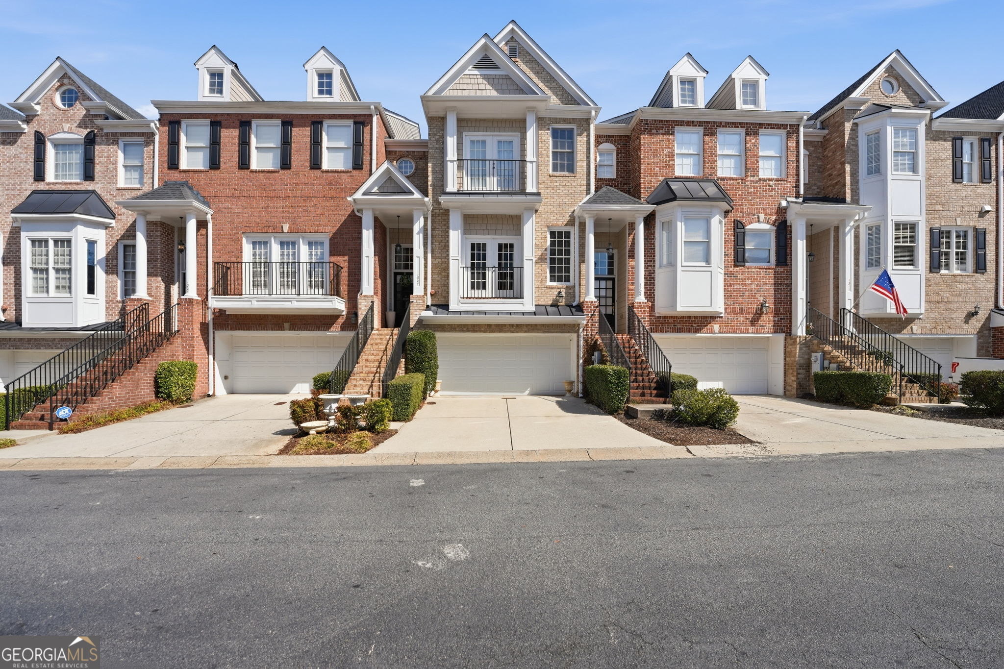 1307 Creekside Place Se Property Photo 1