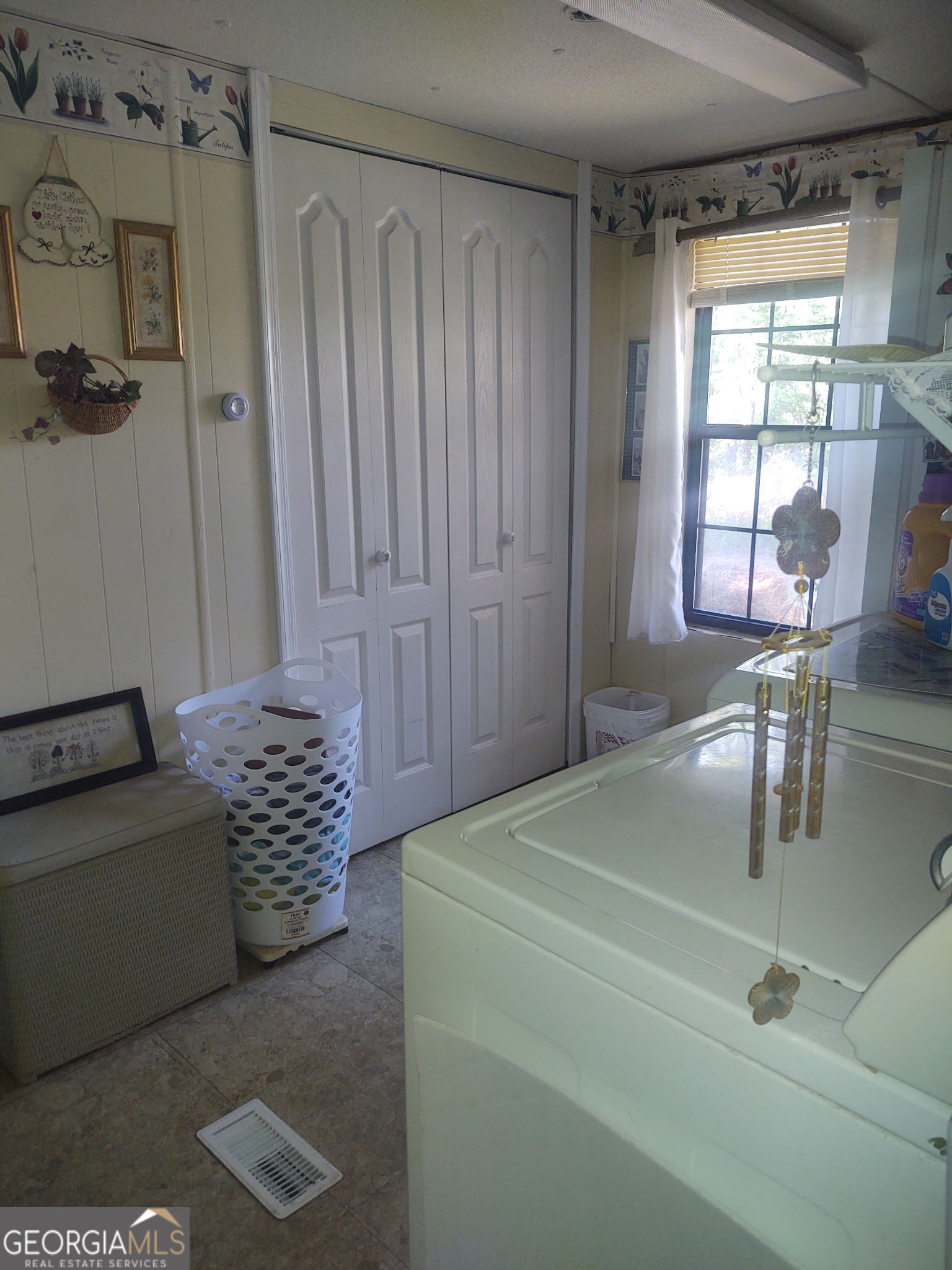 442 Fox Run Road Property Photo 7