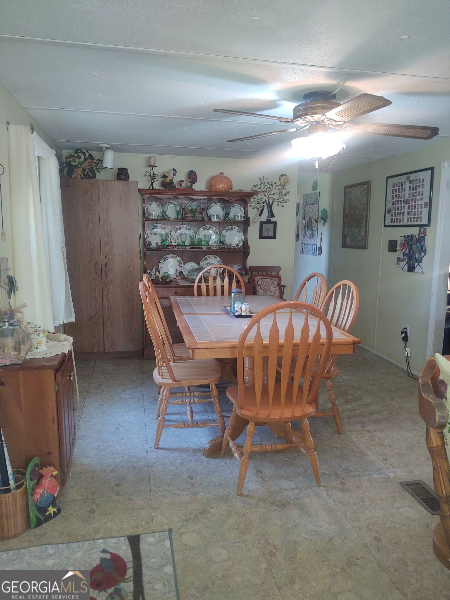 442 Fox Run Road Property Photo 8