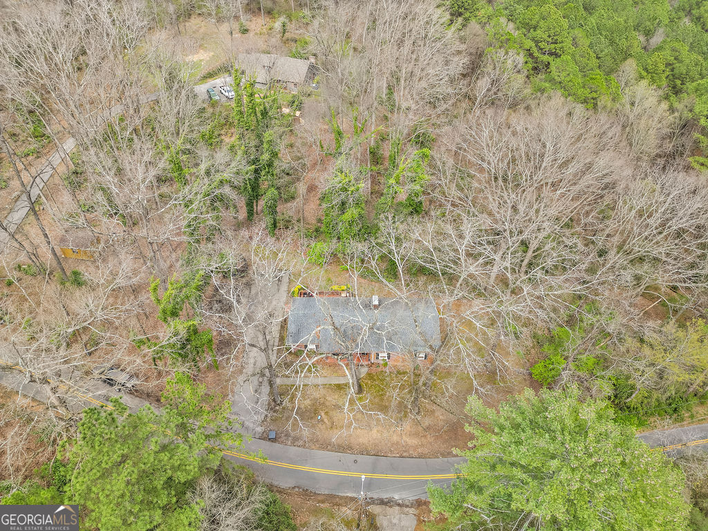 206 Hammond Drive Property Photo 6