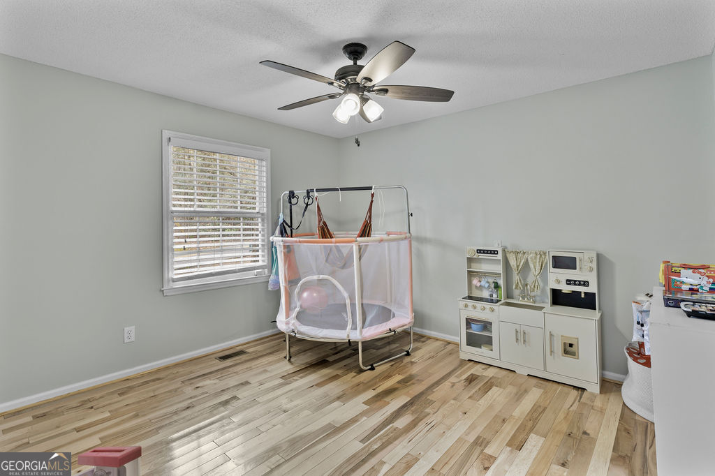 206 Hammond Drive Property Photo 17