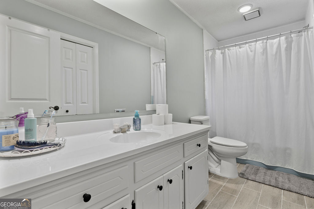 206 Hammond Drive Property Photo 21