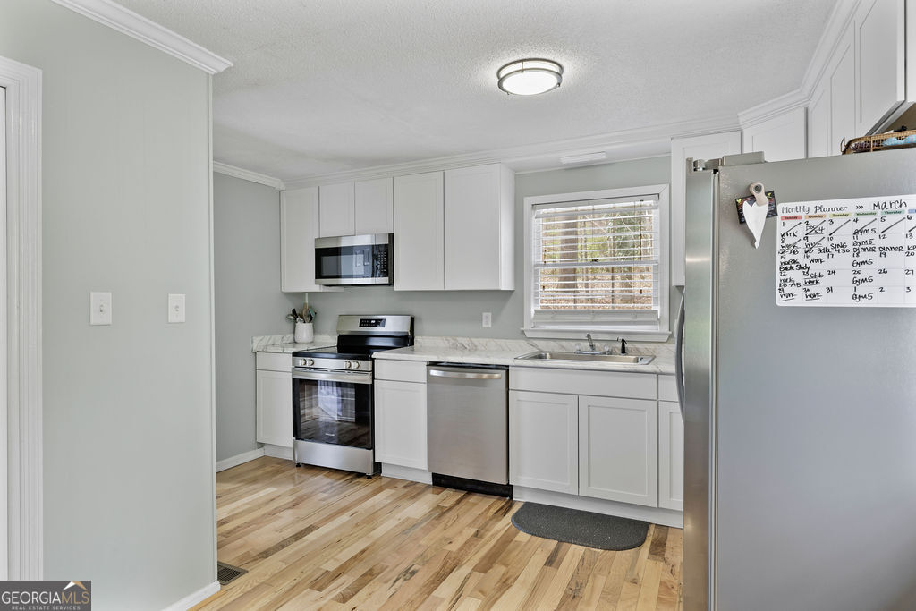 206 Hammond Drive Property Photo 29