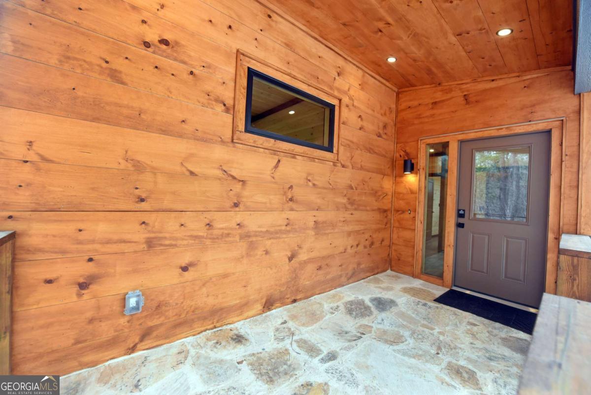 391 Crabapple Lane Property Photo 7