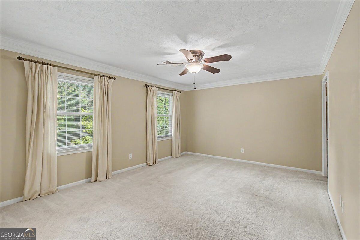 1663 Huntingford Drive Property Photo 32