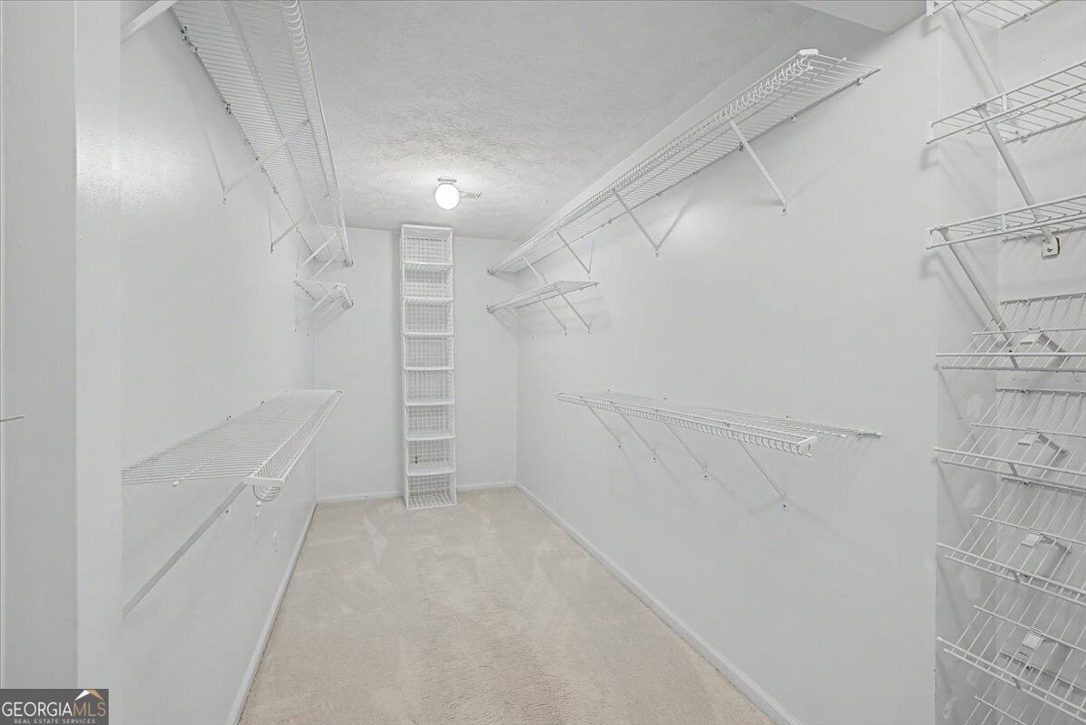 1663 Huntingford Drive Property Photo 35