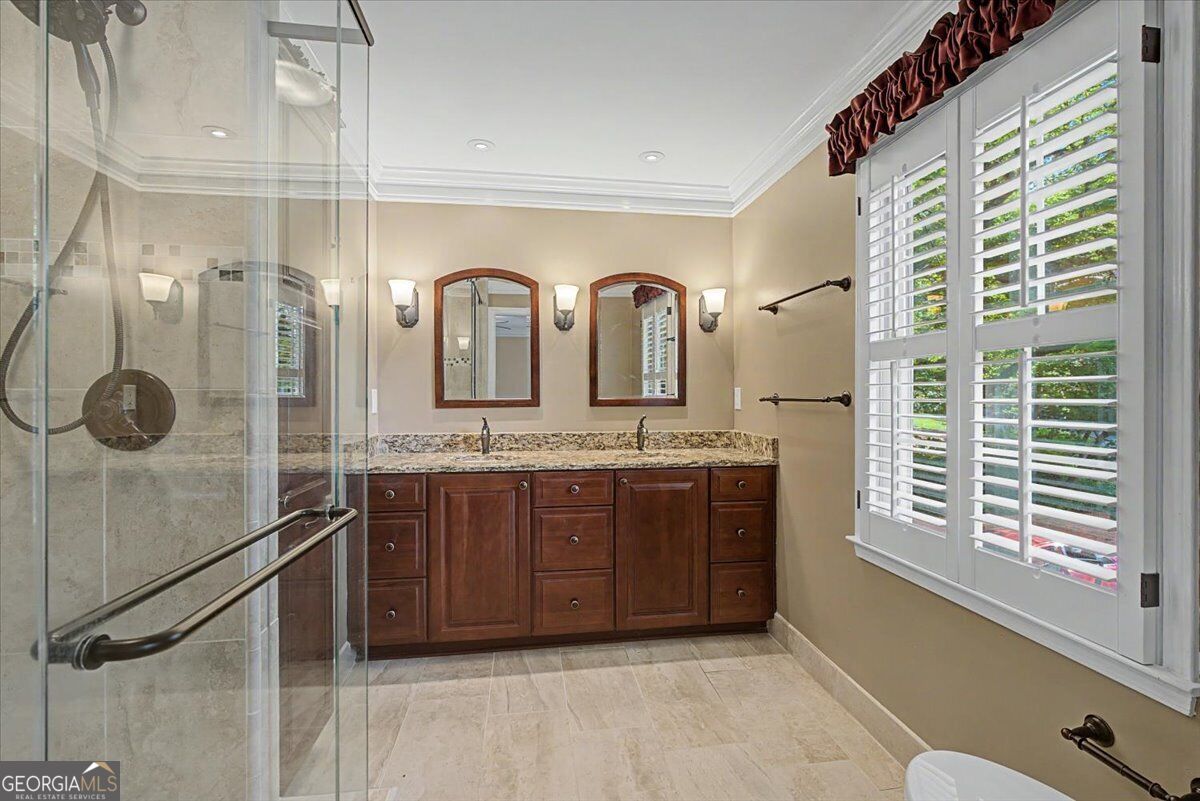 1663 Huntingford Drive Property Photo 36