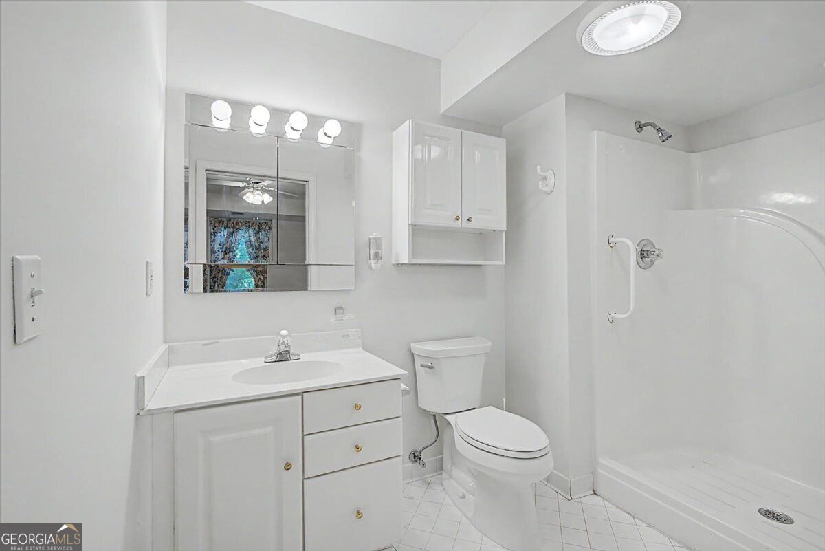 1663 Huntingford Drive Property Photo 55
