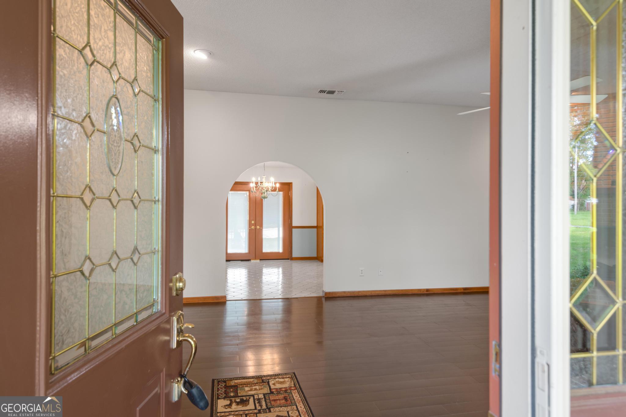 4909 Perry Road Property Photo 5