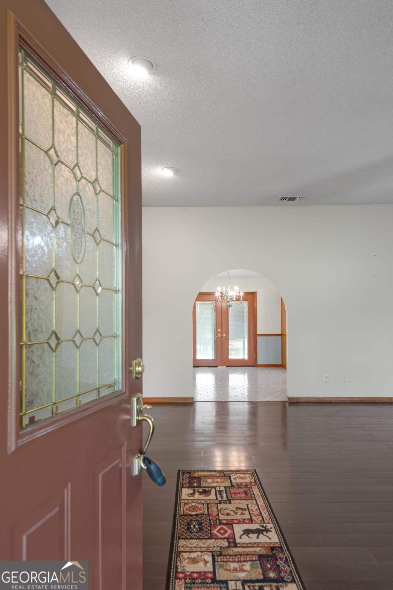 4909 Perry Road Property Photo 6