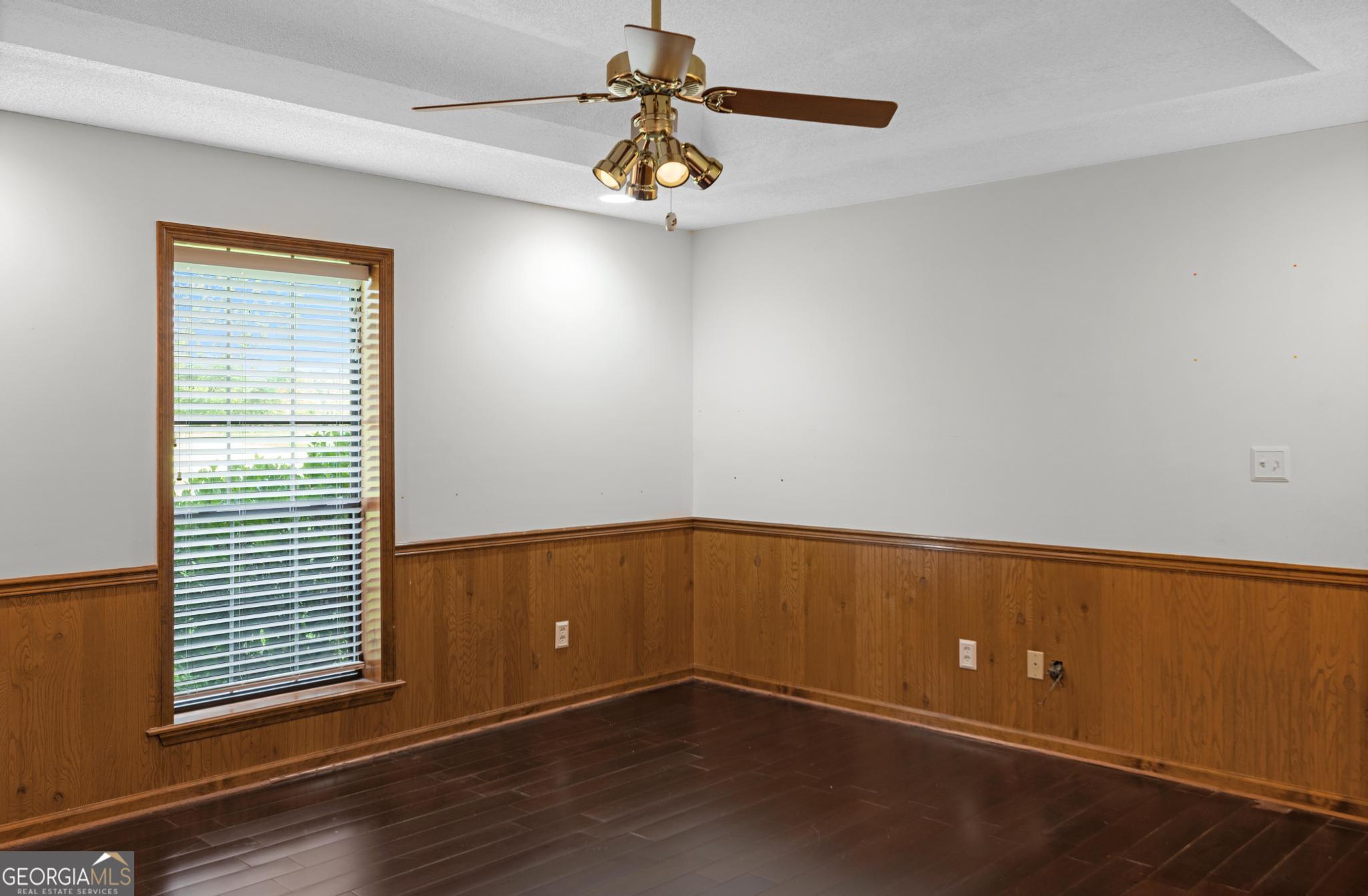 4909 Perry Road Property Photo 27