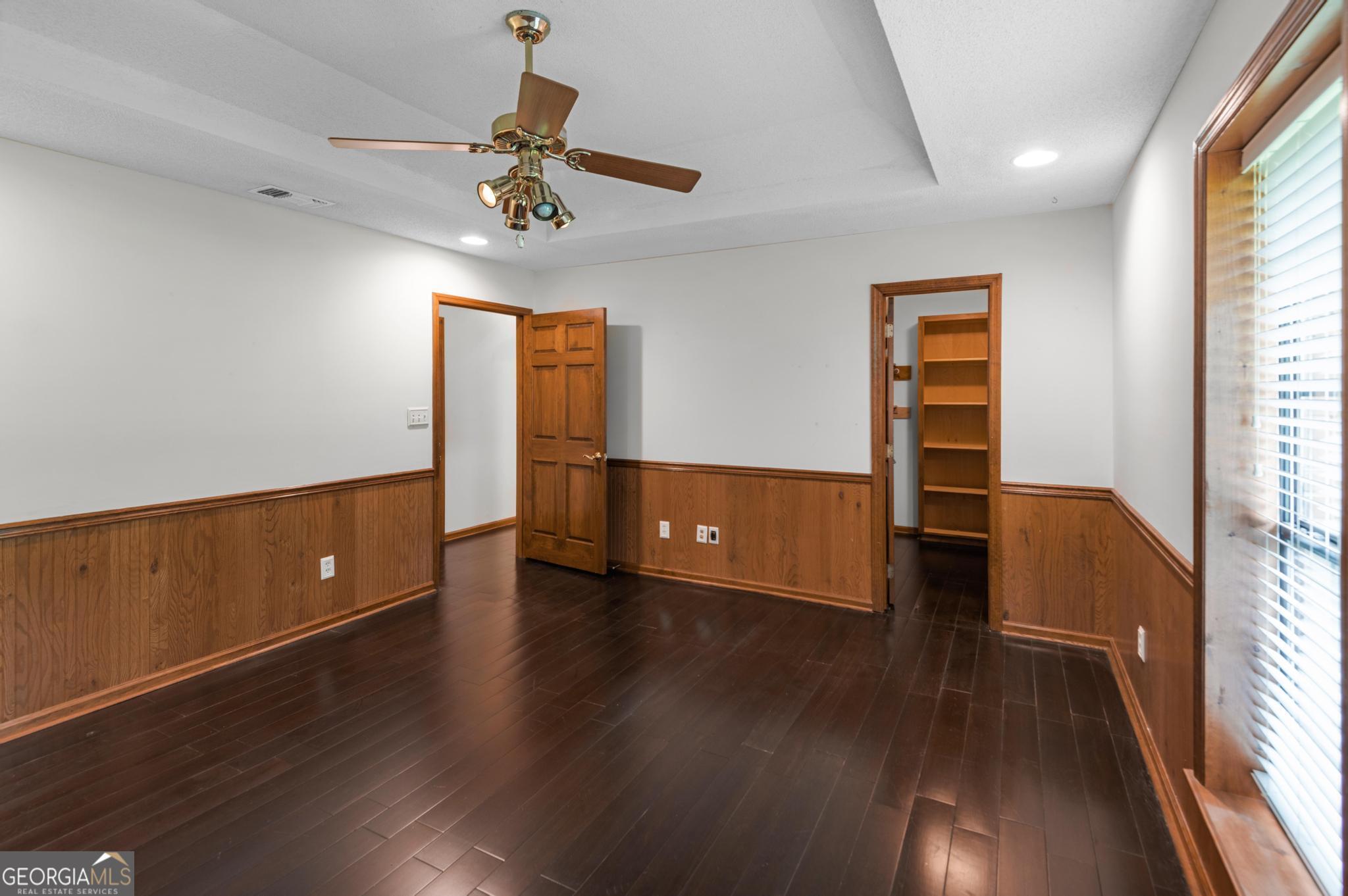 4909 Perry Road Property Photo 28