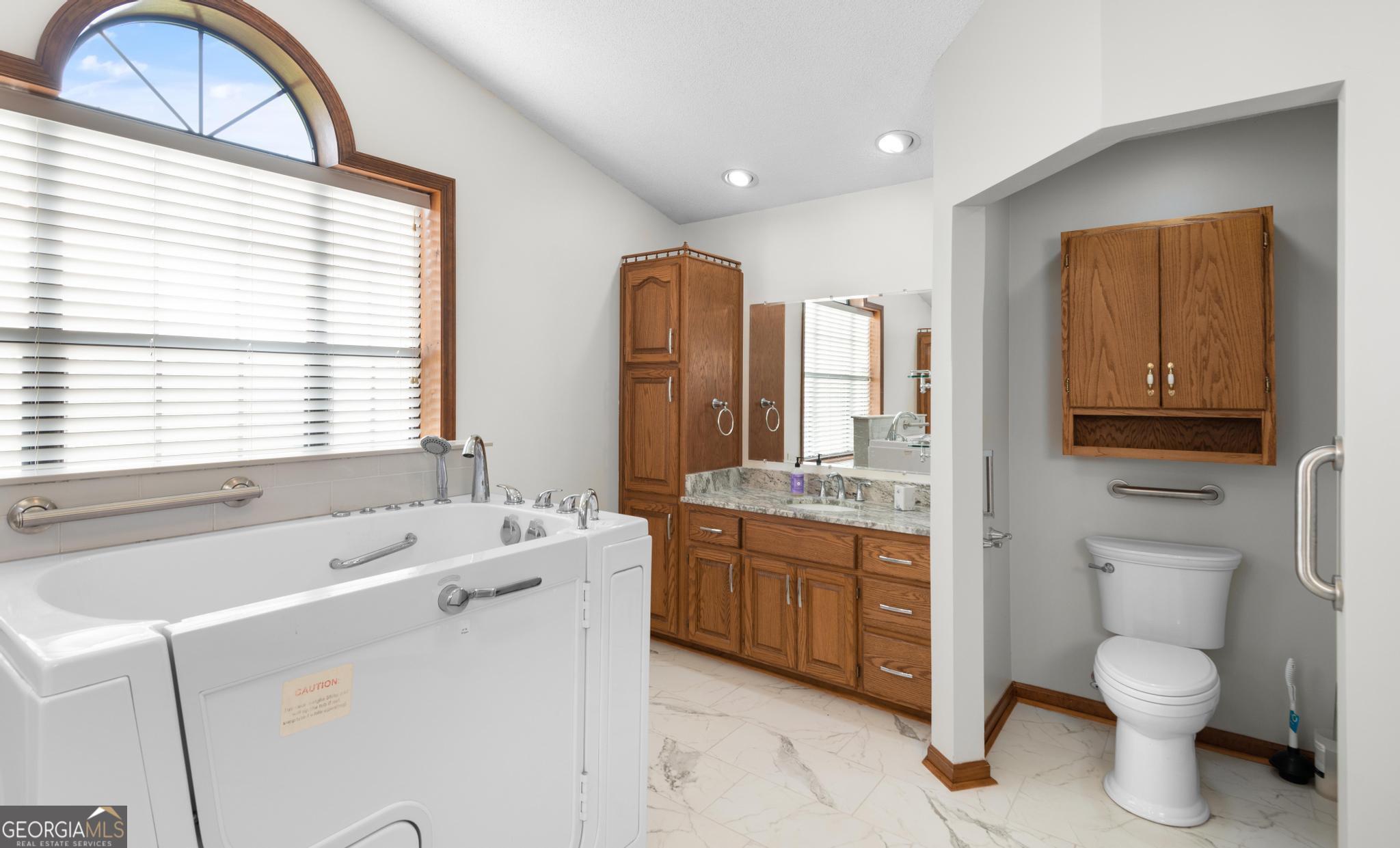 4909 Perry Road Property Photo 34