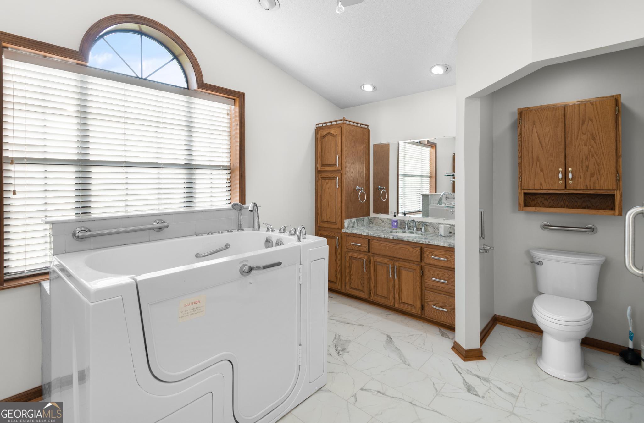 4909 Perry Road Property Photo 36