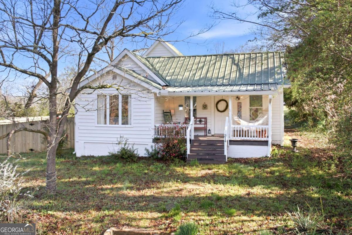 314 Holley Street Property Photo 5