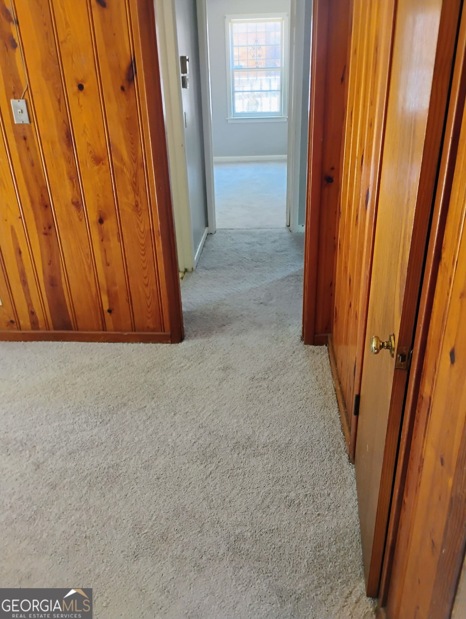 2611 Rice Street Property Photo 5