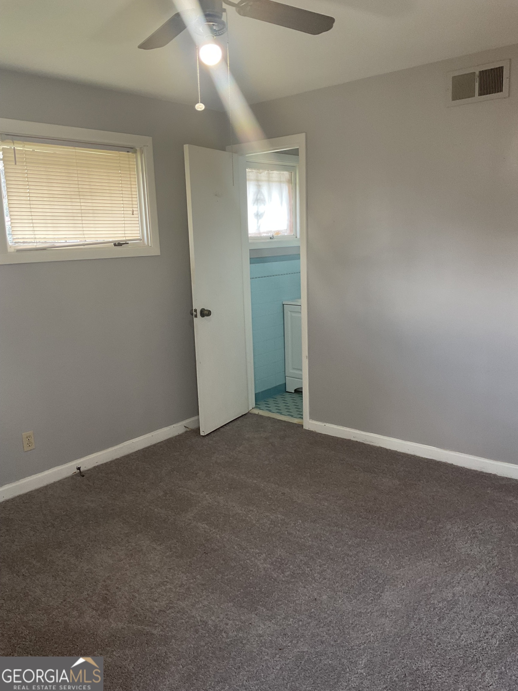 2611 Rice Street Property Photo 7