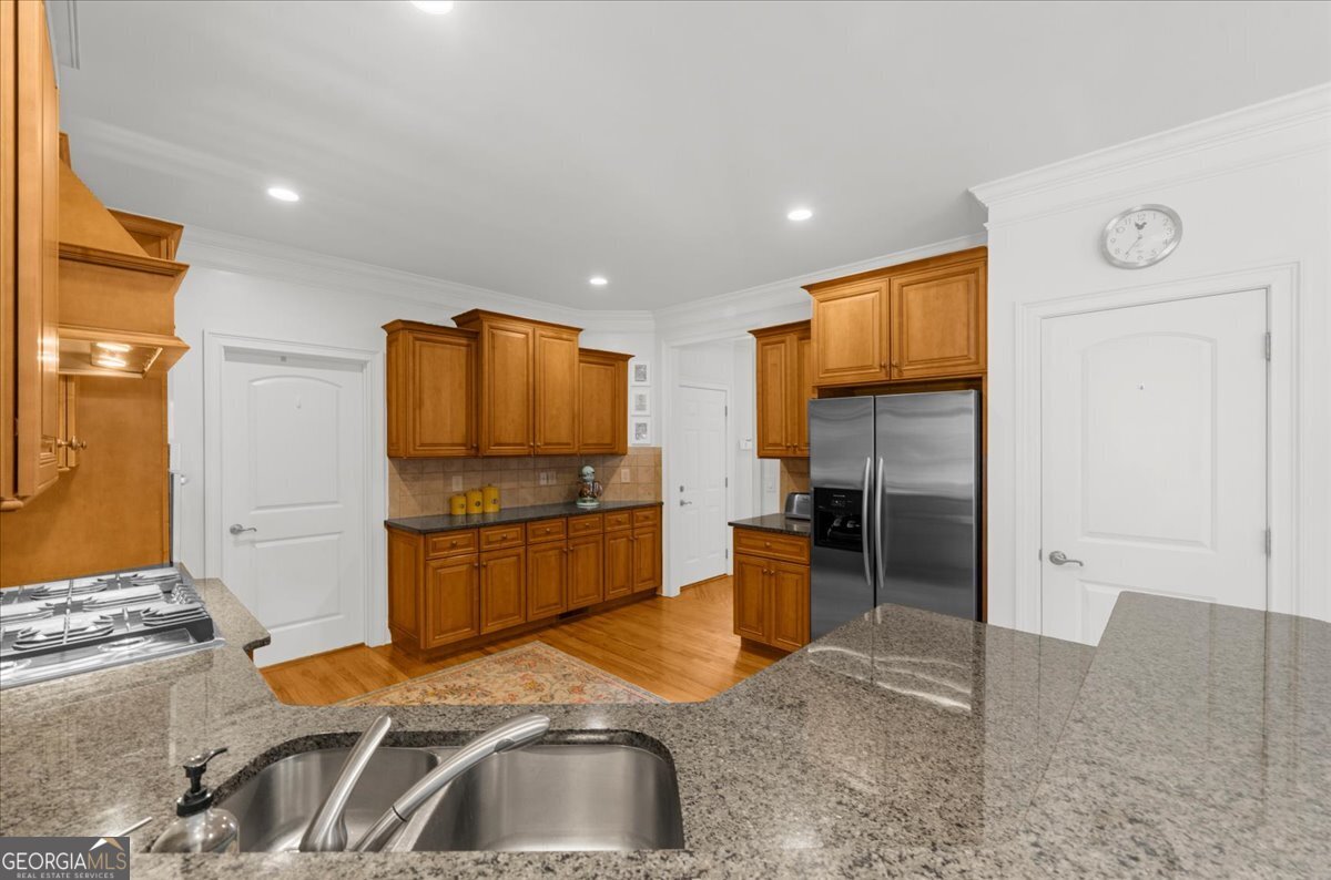 4638 Manor Drive Property Photo 14