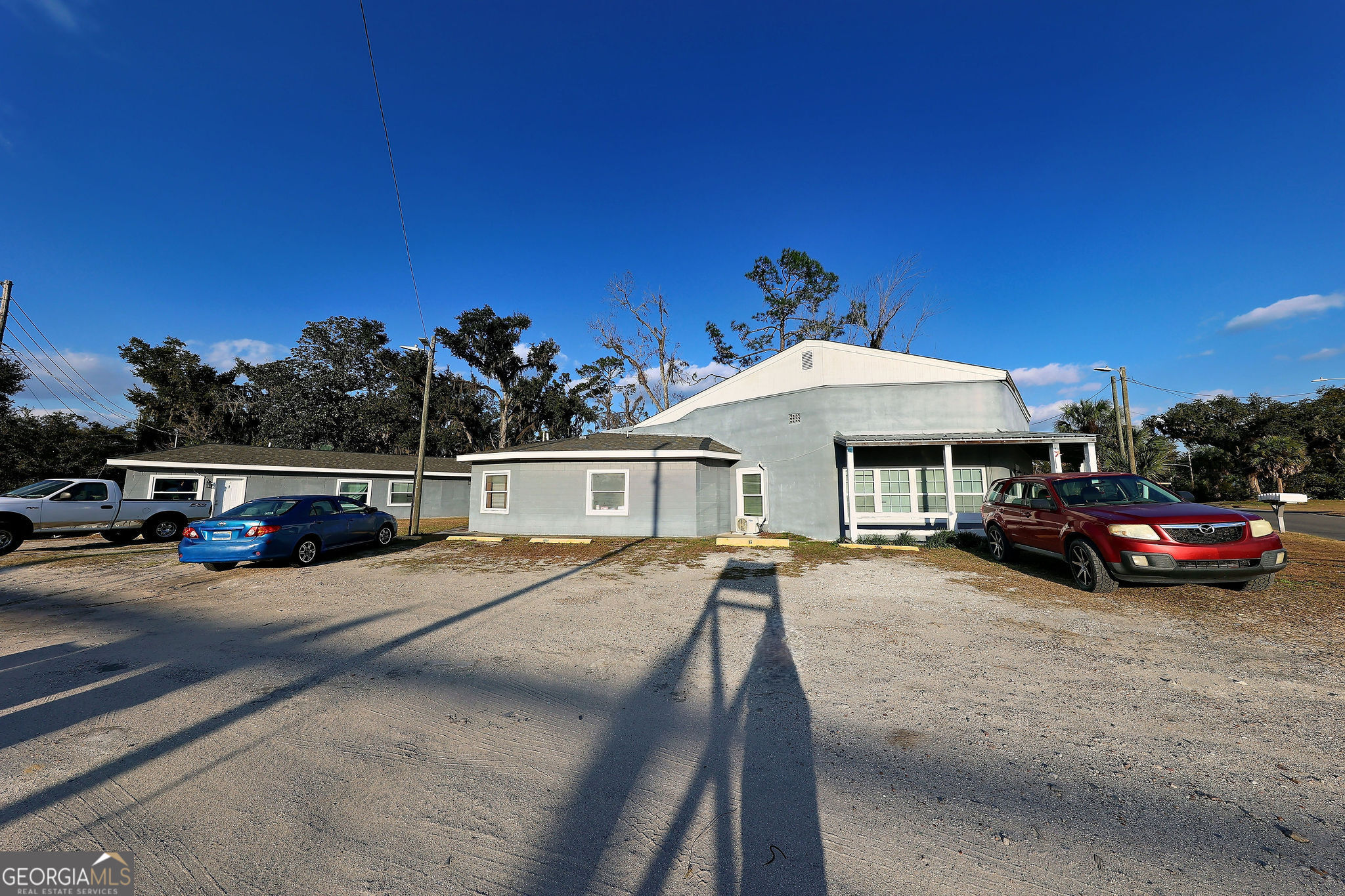 808 Main Street W Property Photo 1