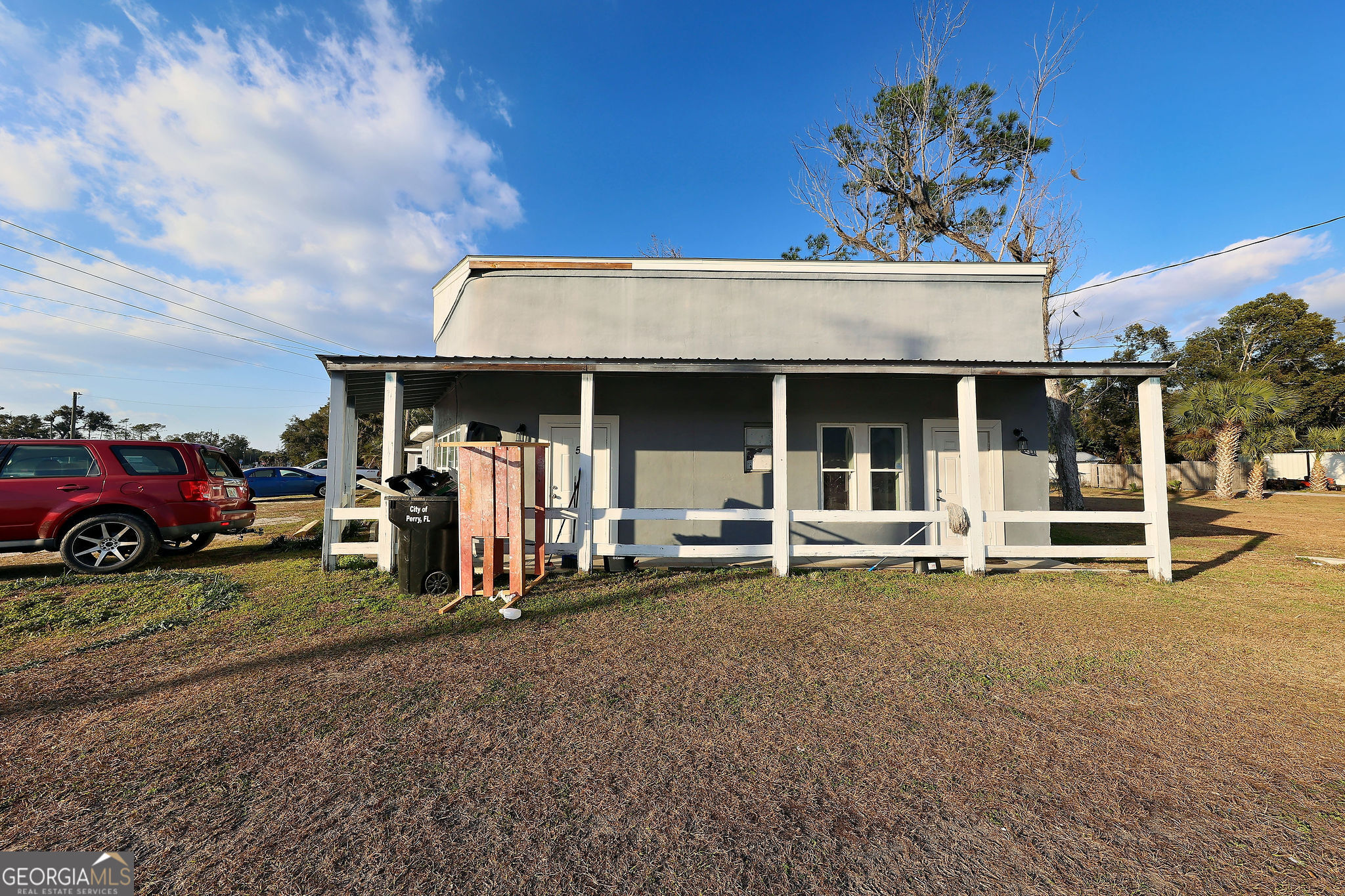 808 W Main Street Property Photo 4