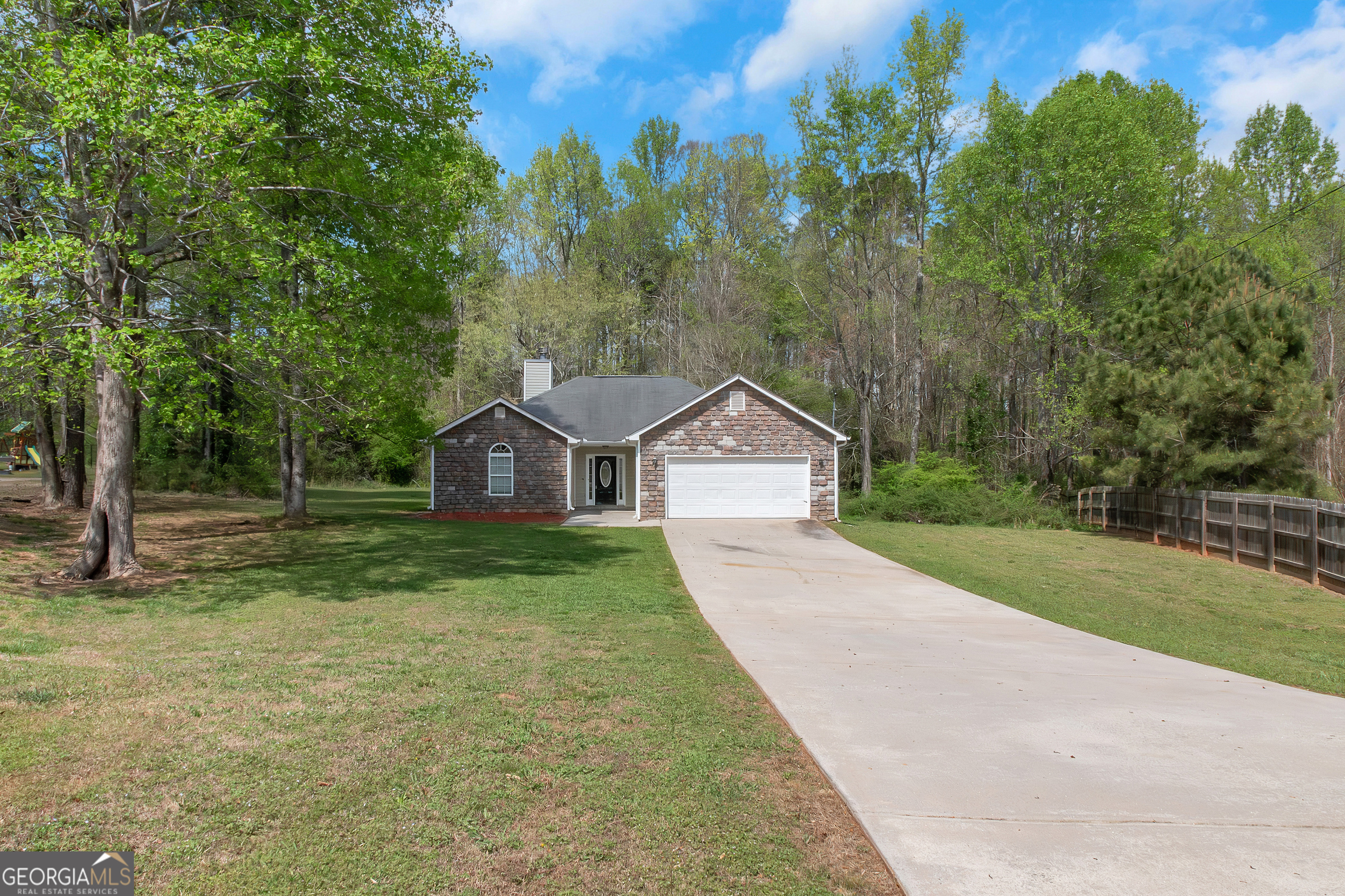 182 Hawk Lane Property Photo 2