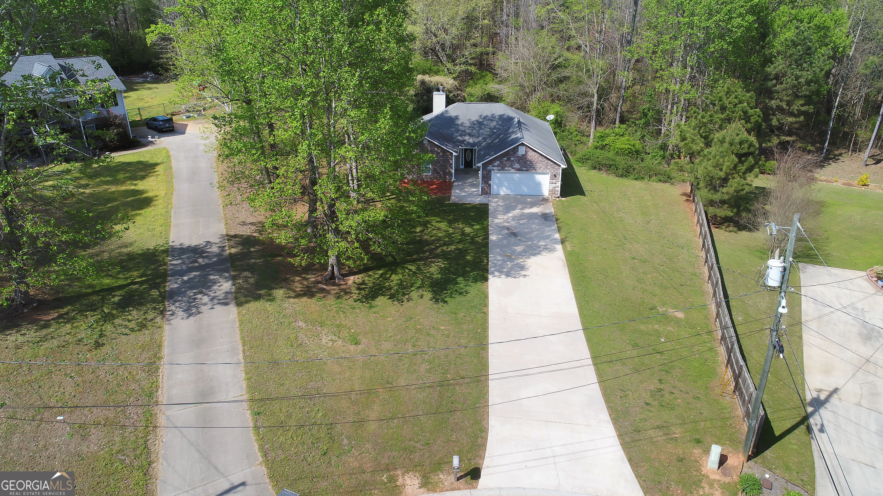 182 Hawk Lane Property Photo 3