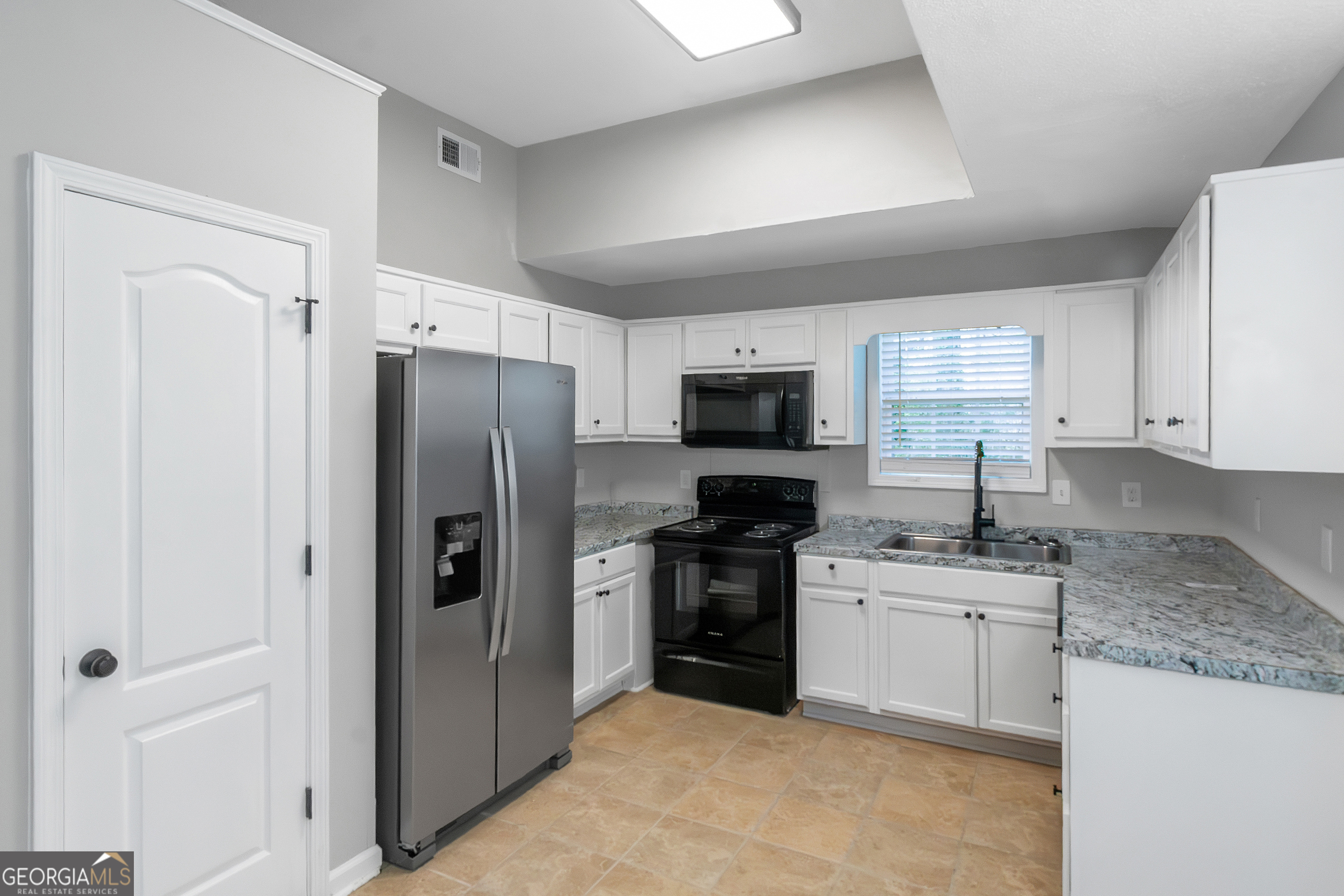 182 Hawk Lane Property Photo 11