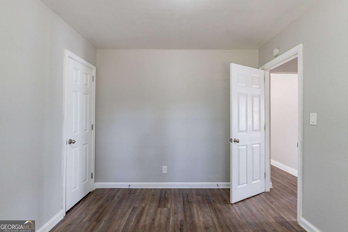 1255 Glen Forest Way Property Photo 10