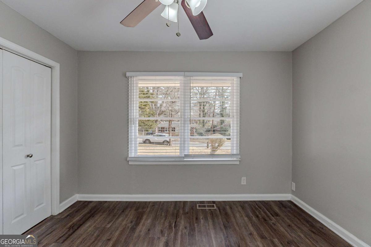 1255 Glen Forest Way Property Photo 13