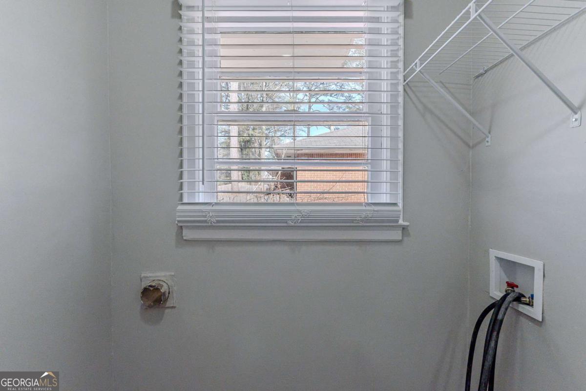 1255 Glen Forest Way Property Photo 17