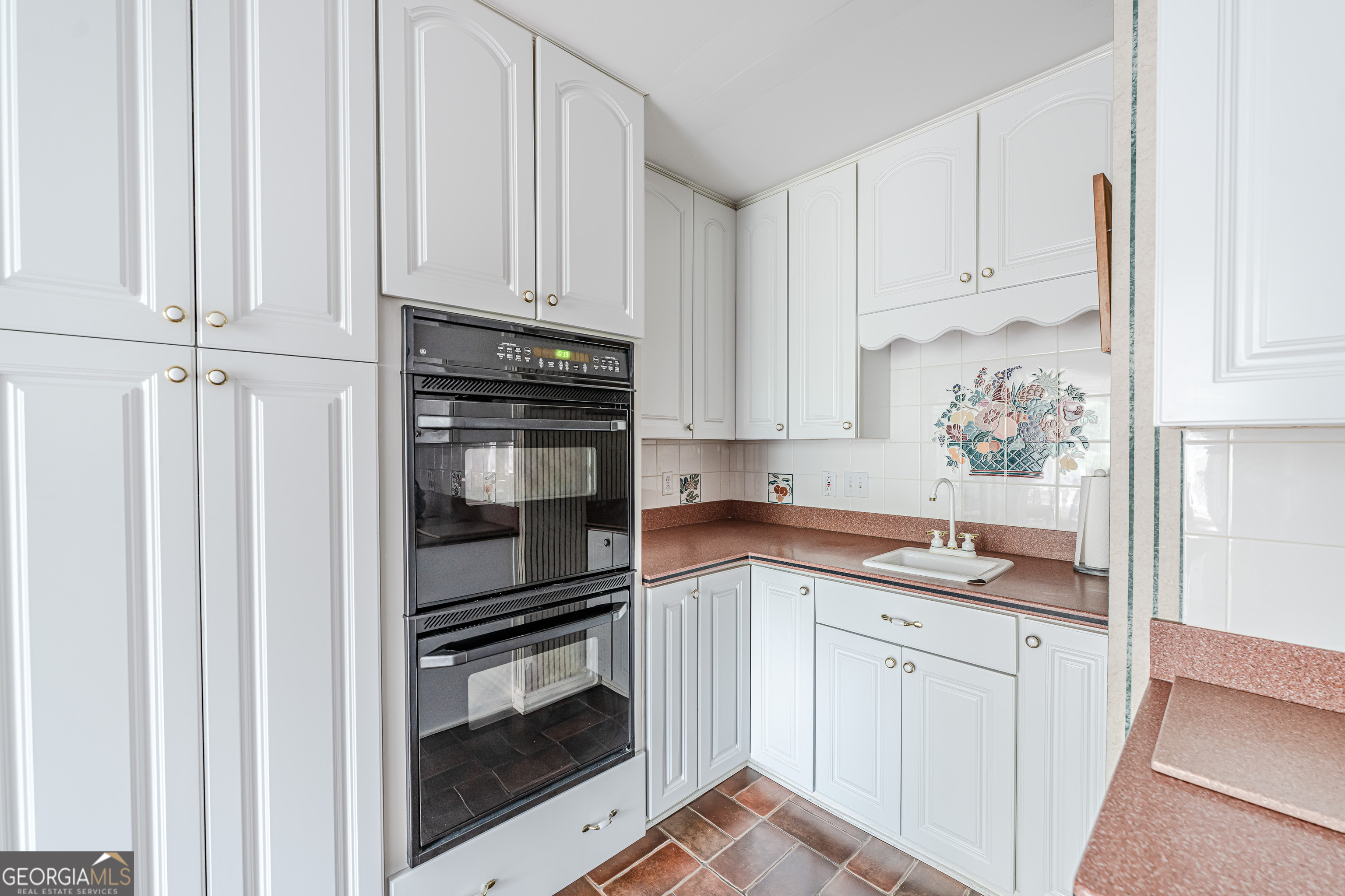 4 Windemere Lane Se Property Photo 7