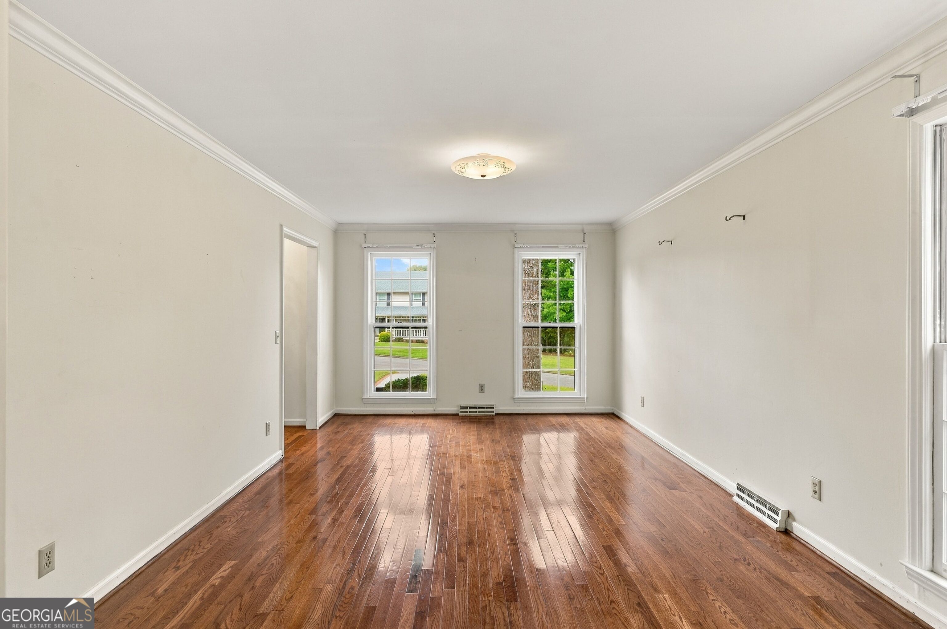4 Windemere Lane Se Property Photo 8