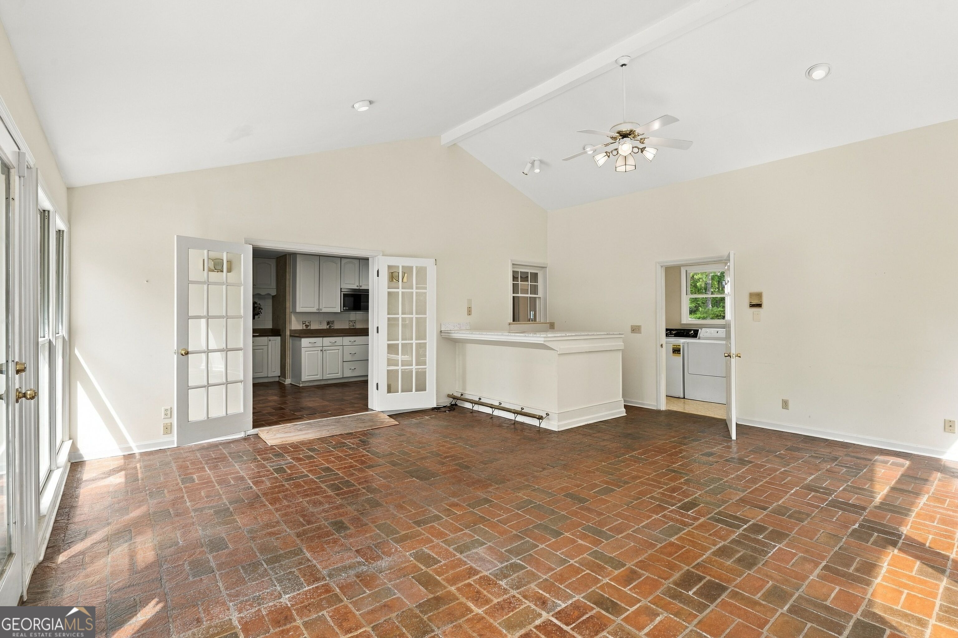 4 Windemere Lane Se Property Photo 17