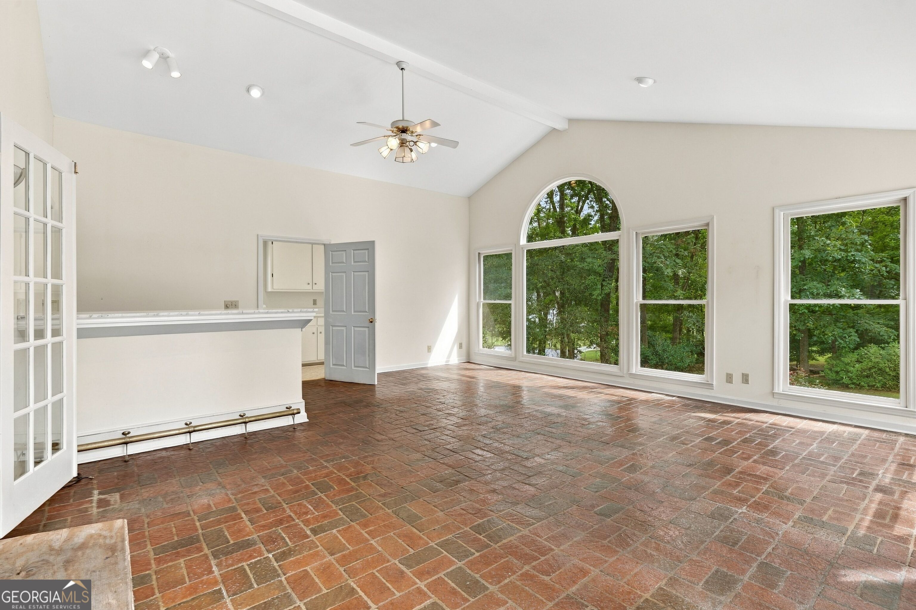 4 Windemere Lane Se Property Photo 18