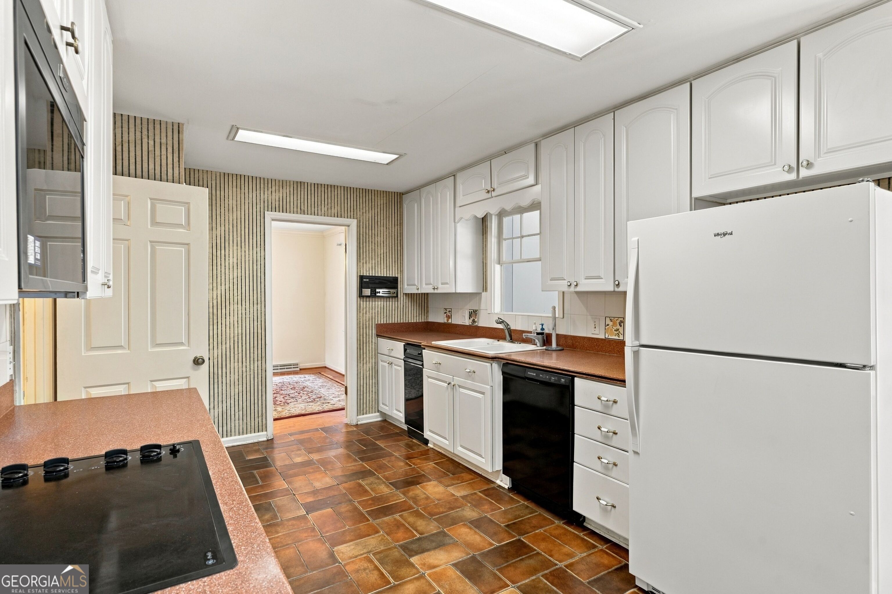 4 Windemere Lane Se Property Photo 25