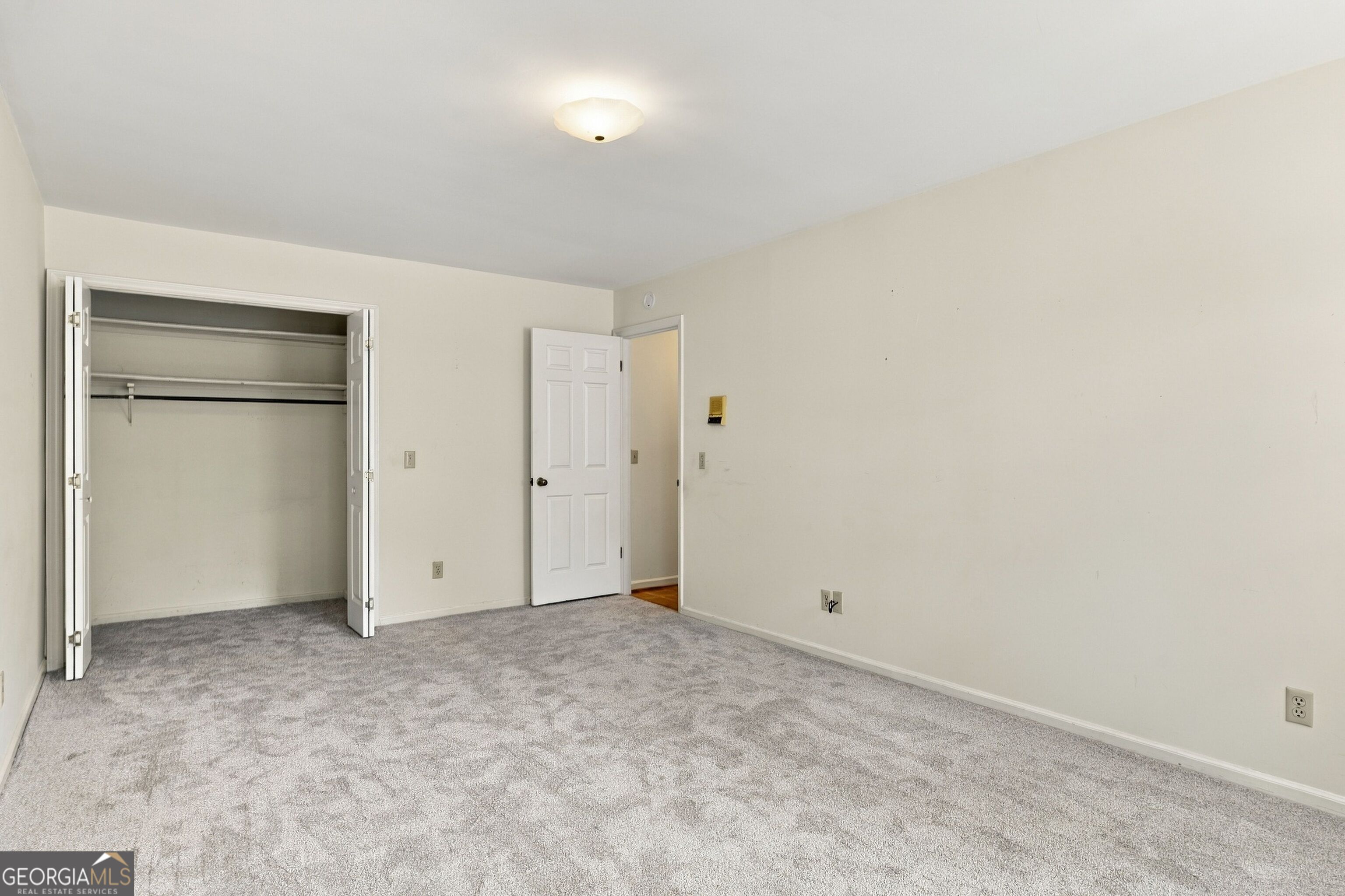 4 Windemere Lane Se Property Photo 44