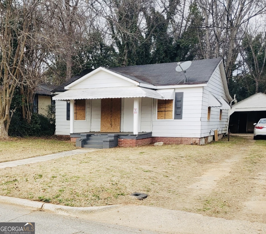 659 Paul Street Property Photo 1