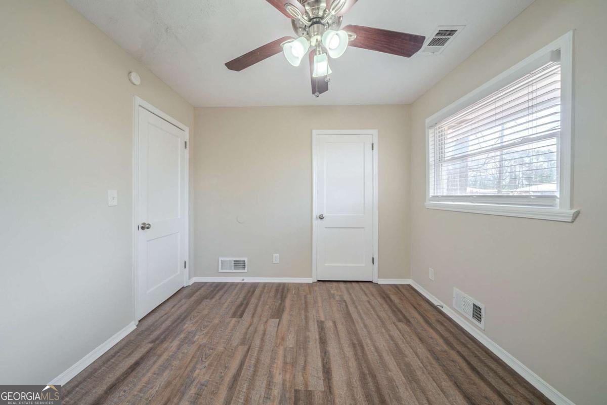 1433 Dennis Drive Property Photo 8