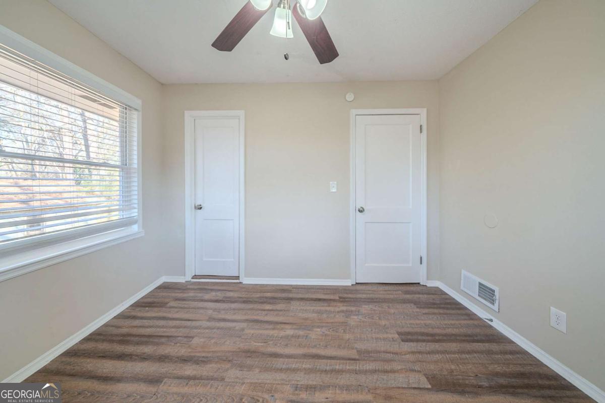 1433 Dennis Drive Property Photo 9