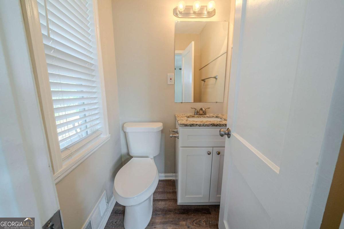 1433 Dennis Drive Property Photo 11