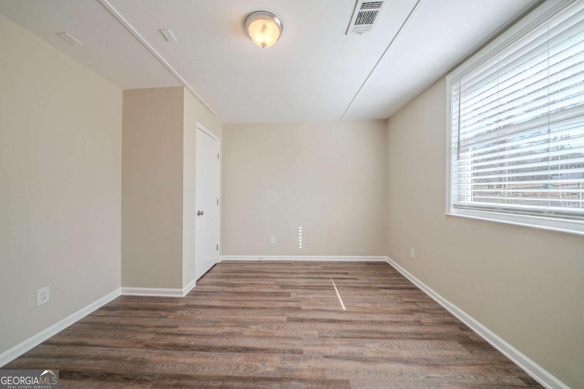 1433 Dennis Drive Property Photo 18
