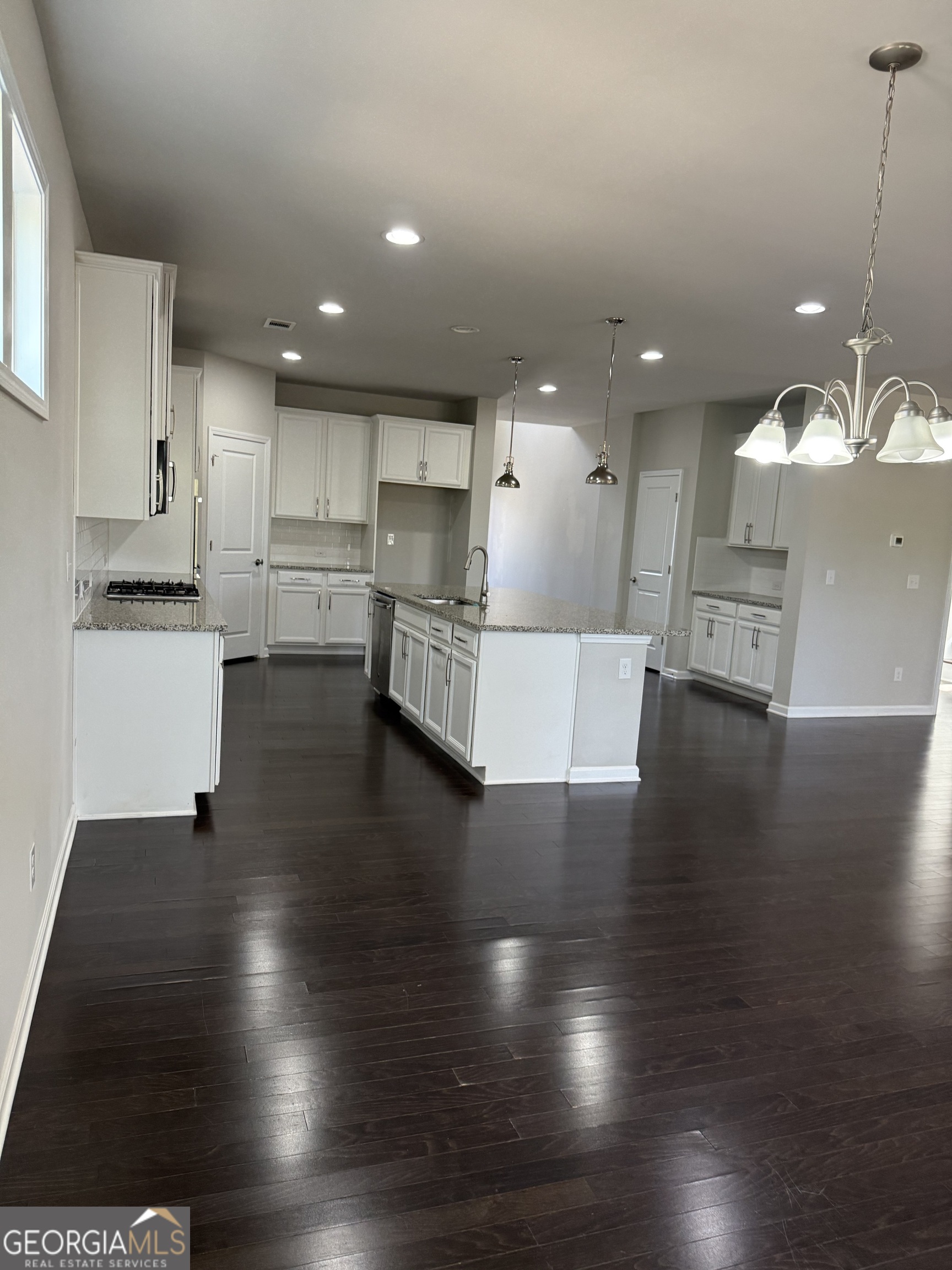 4541 Claiborne Court Property Photo 6