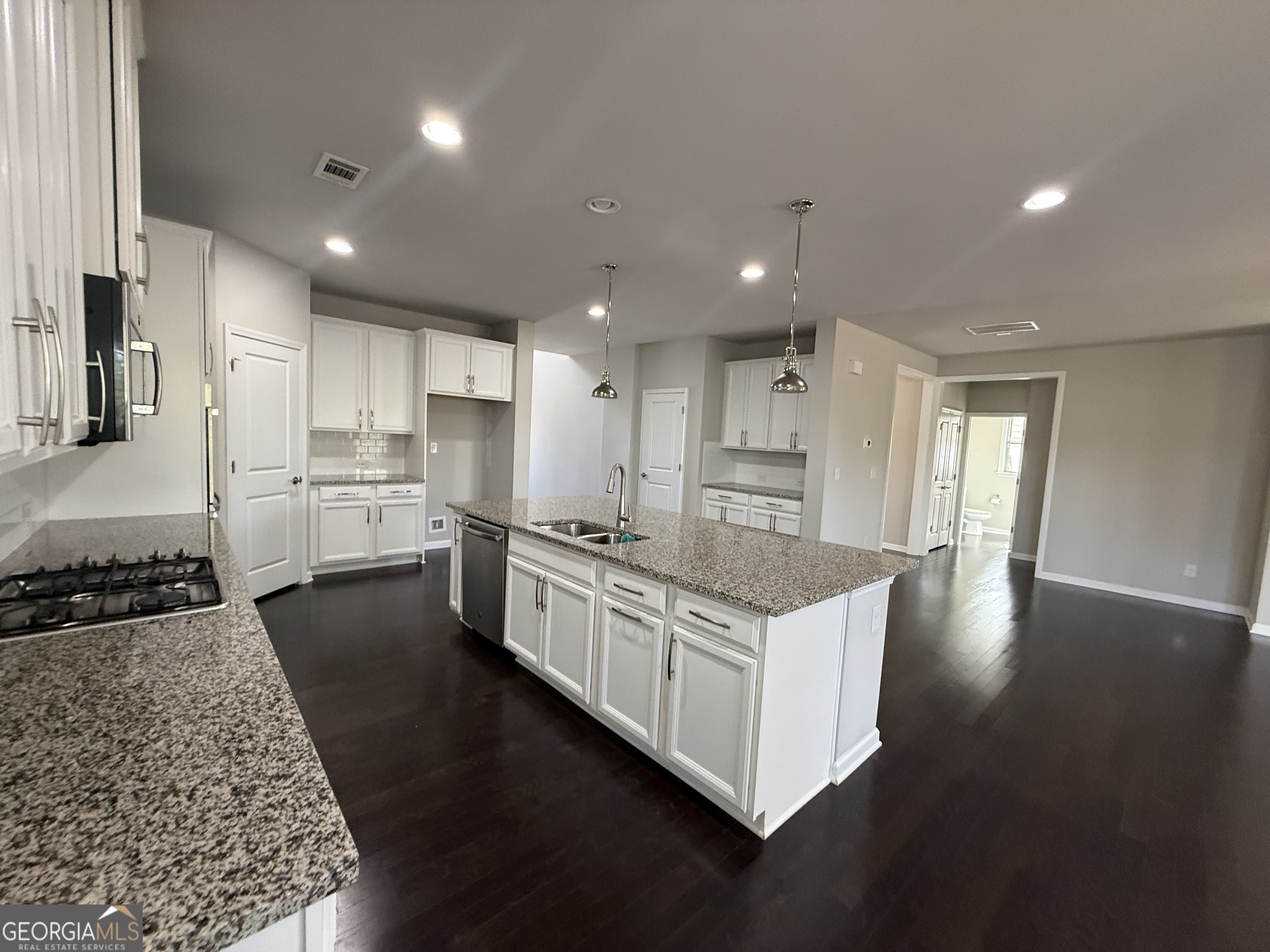 4541 Claiborne Court Property Photo 7